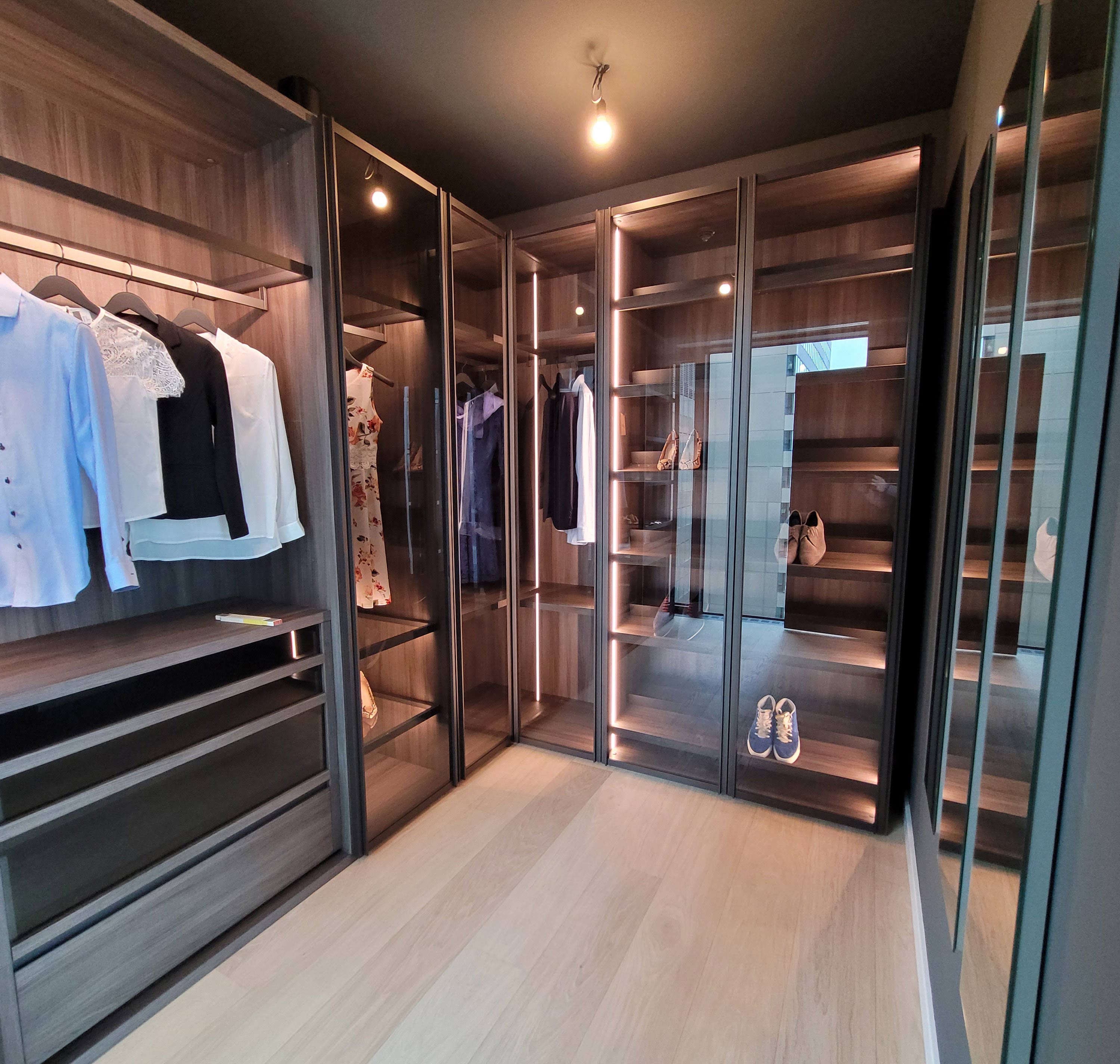 Bellavista-Eckschrank-Ankleidezimmer-Kundenfoto2 Bellavista-Eckschrank-Ankleidezimmer-Kundenfoto2