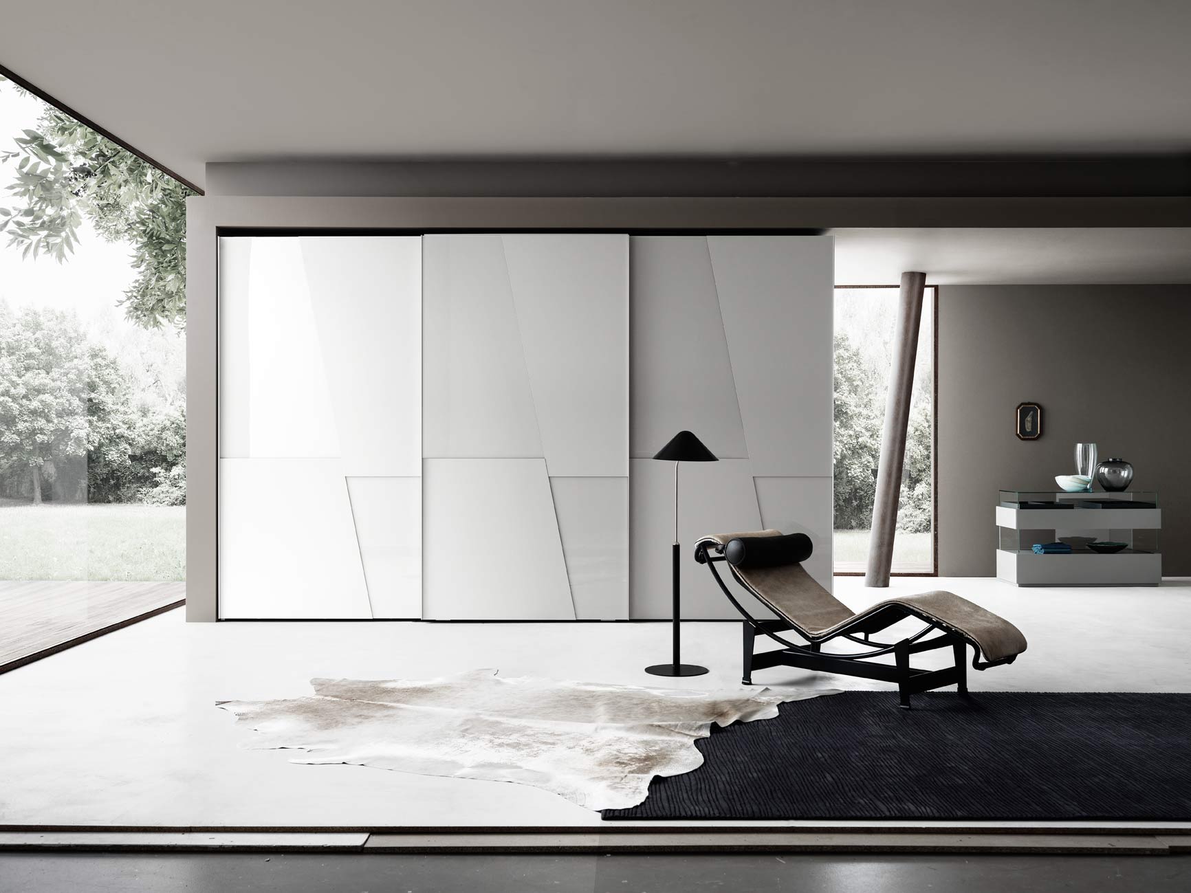 Armoire à portes coulissantes avec design diagonal