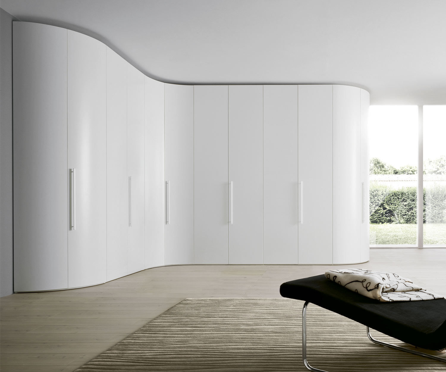 Novamobili Armoire d'angle design Alfa Curvo de haute qualité en blanc mat Novamobili Armoire d'angle design Alfa Curvo de haute qualité en blanc mat