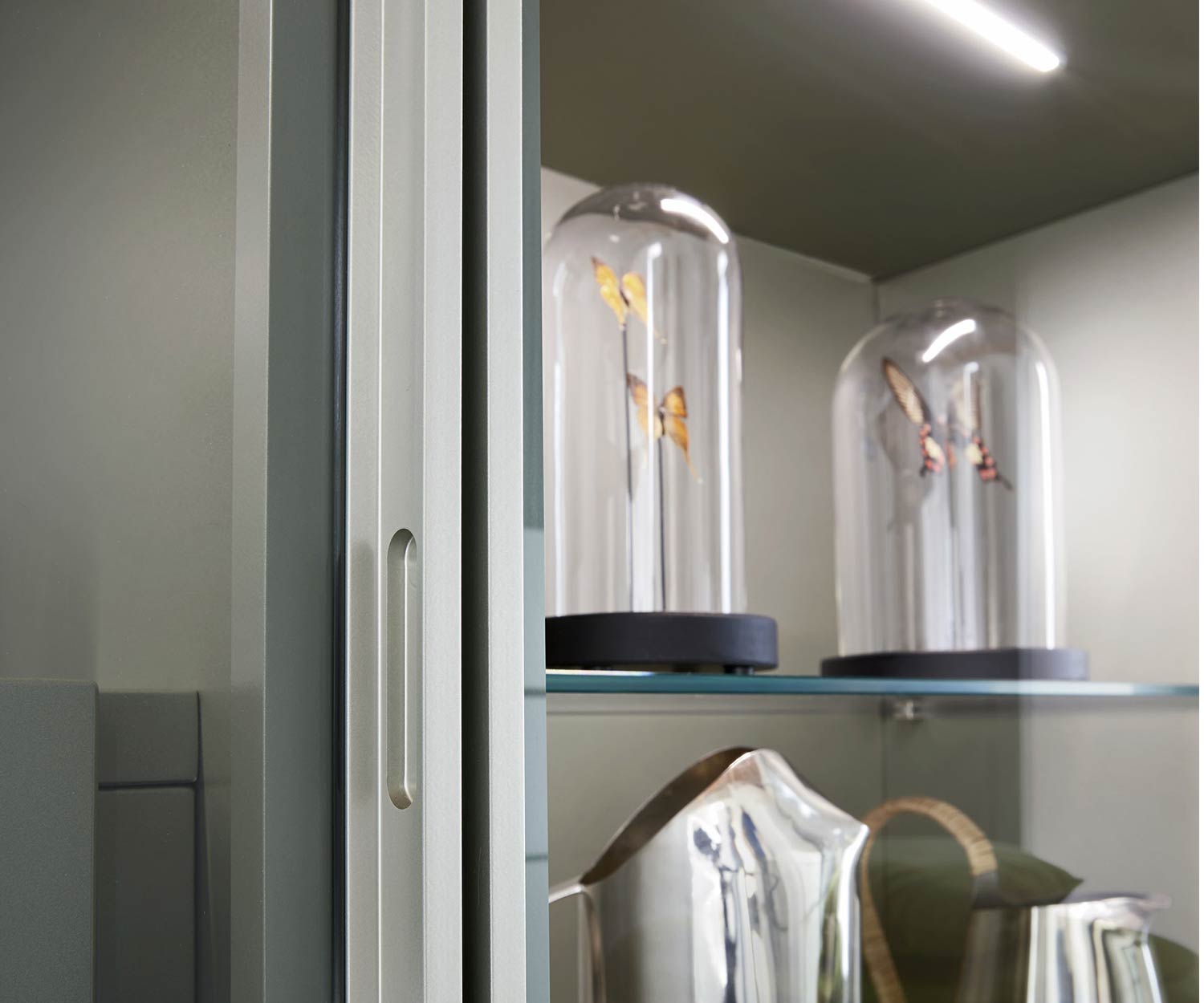 Livitalia Le meuble-paroi design C35 en détail l'intérieur éclairé Livitalia Le meuble-paroi design C35 en détail l'intérieur éclairé