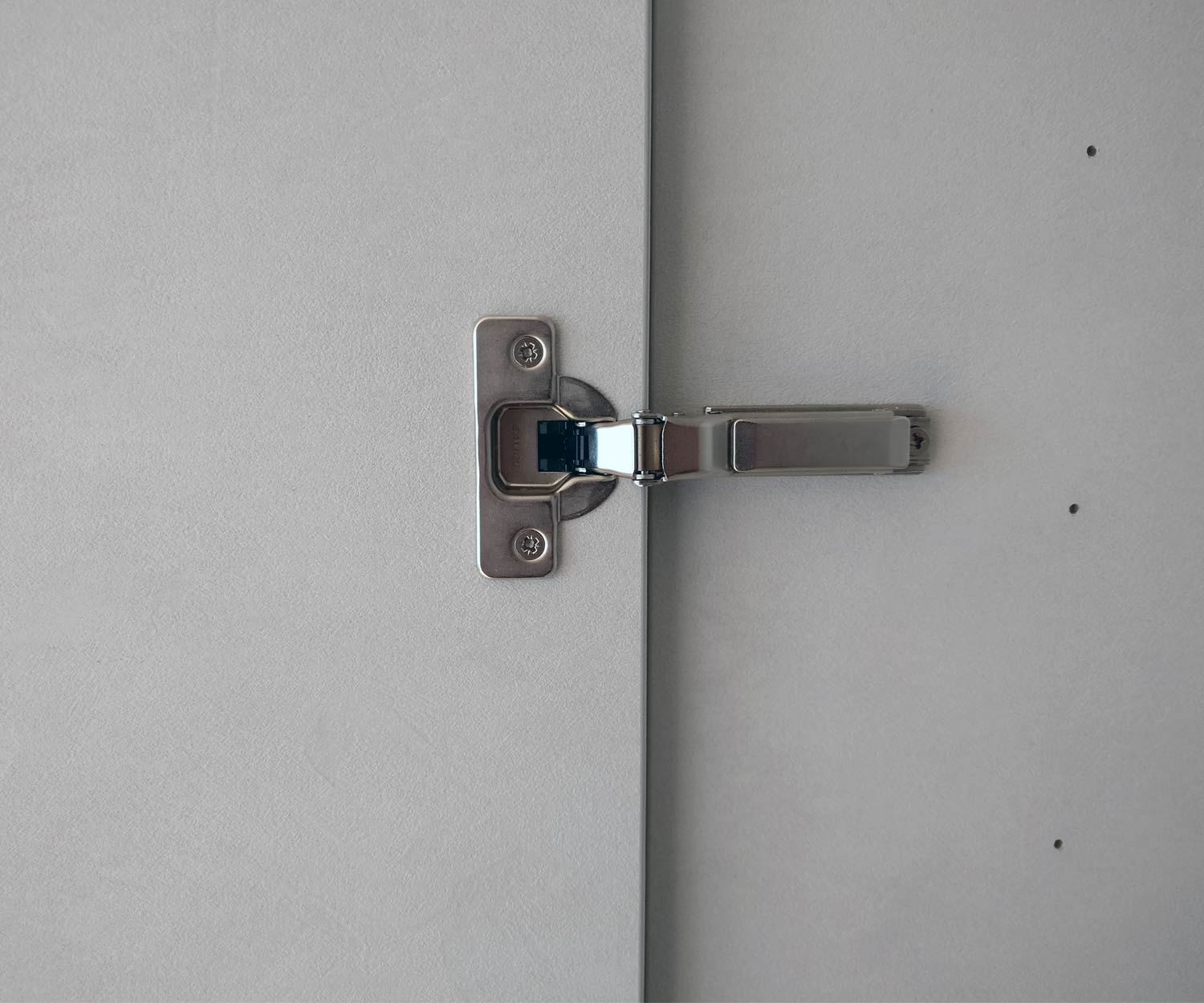 Livitalia Armoire design de haute qualité Liscia Ferrure avec amortisseur intégré Livitalia Armoire design de haute qualité Liscia Ferrure avec amortisseur intégré