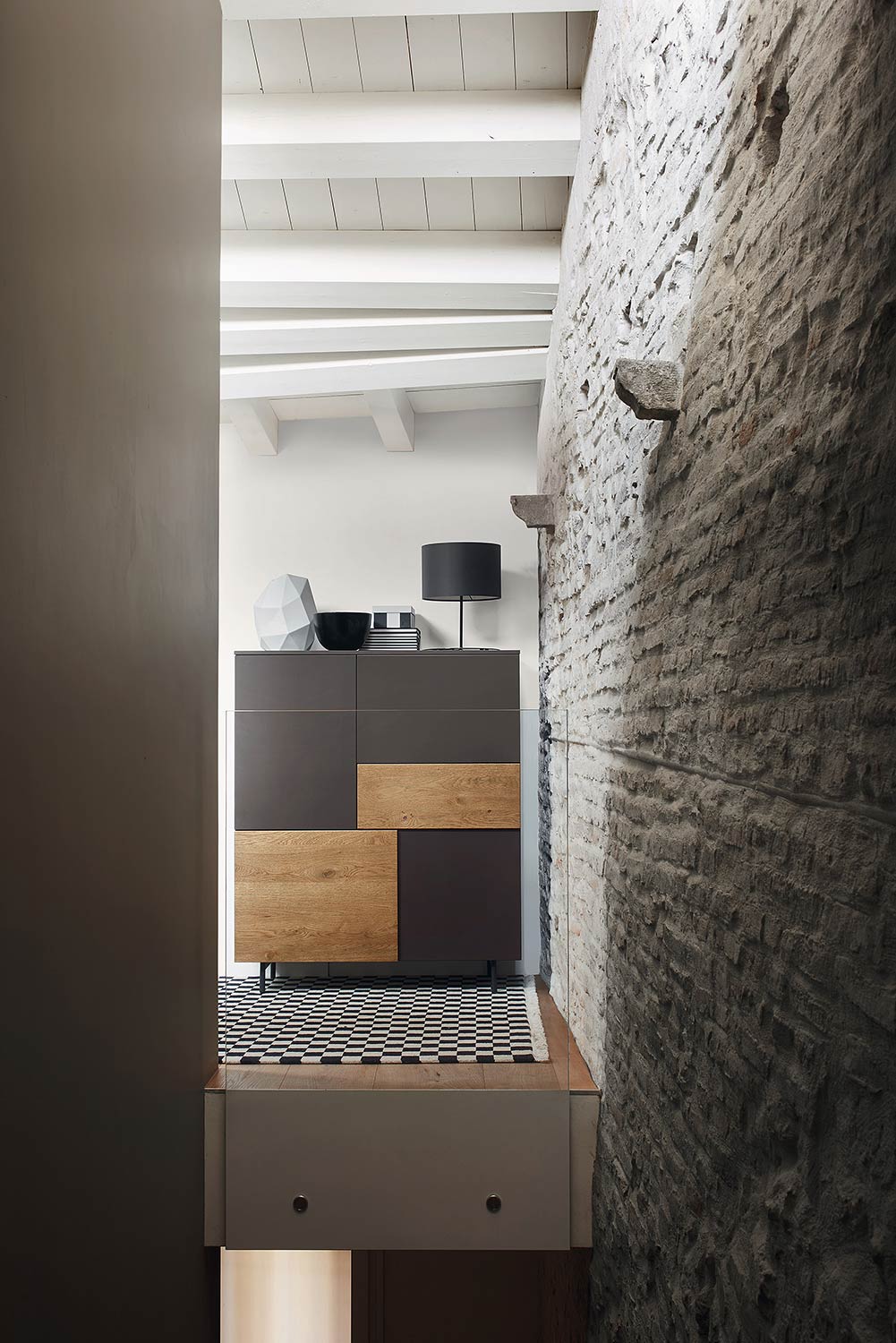 Armoire design chêne gris