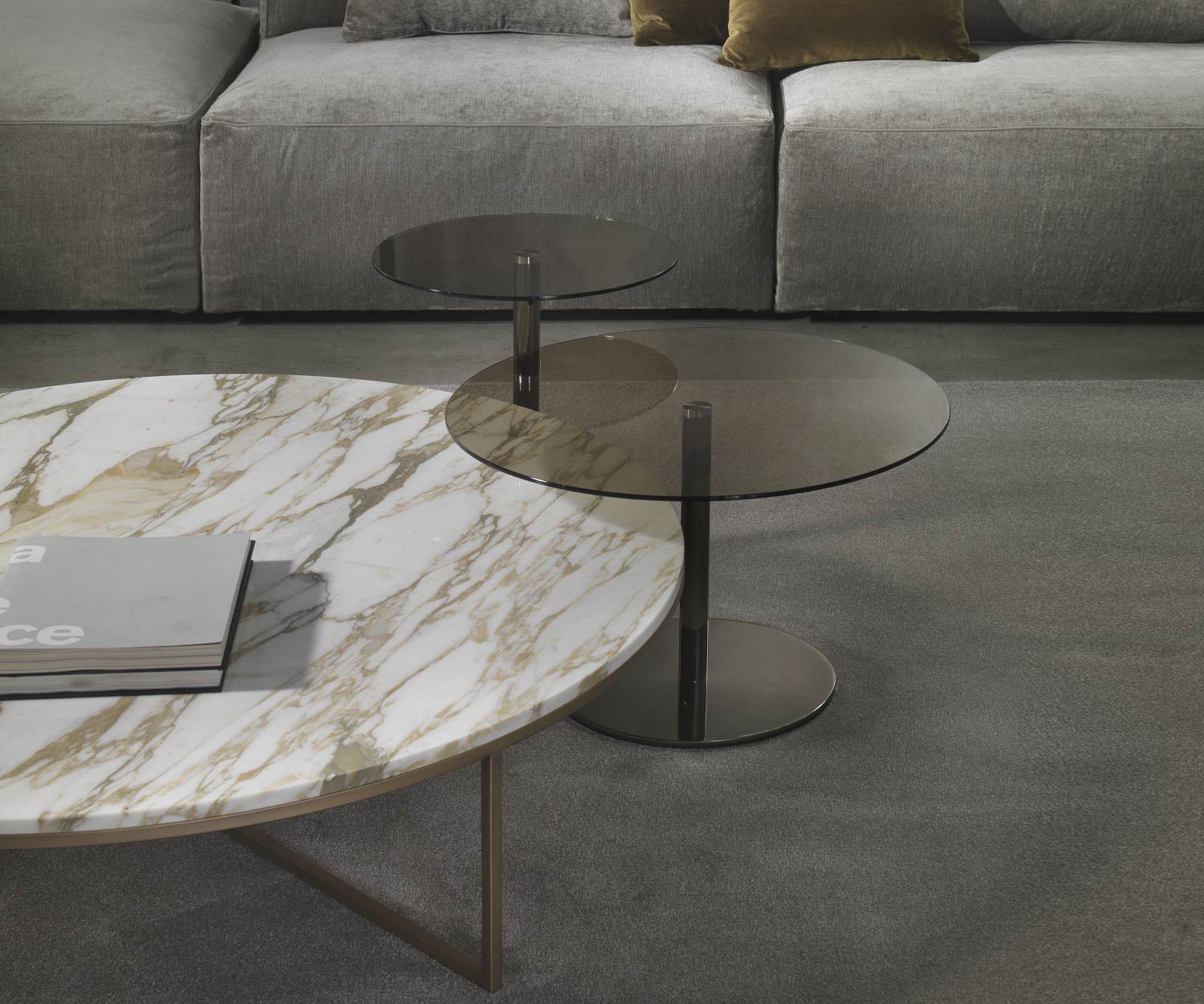 Exclusif Marelli Design table d'appoint Break verre plateau de table bronze transparent Exclusif Marelli Design table d'appoint Break verre plateau de table bronze transparent