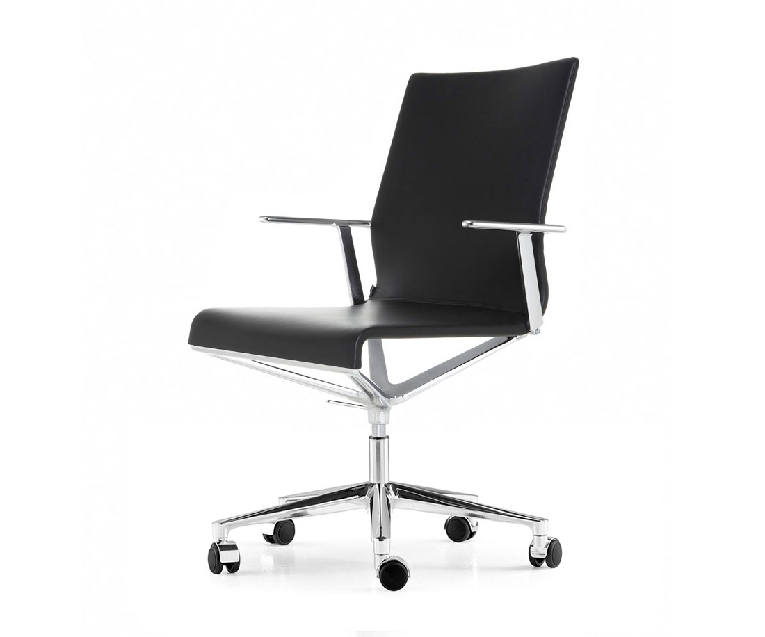 Chaise de bureau design aluminium ICF Stick ETK Chair noir cuir avec roulettes