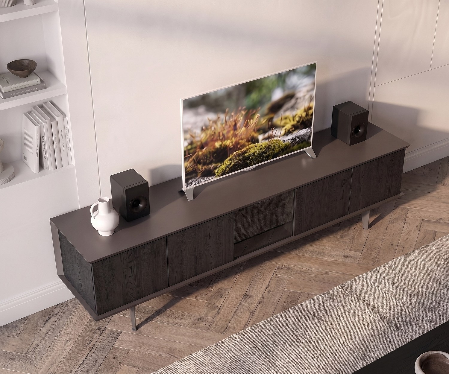 Meuble TV Lowboard Ozzio Brera Meuble TV lowboard Ozzio Brera pour le salon. Buffet bas design en bois sombre avec porte en verre teinté et télévision.