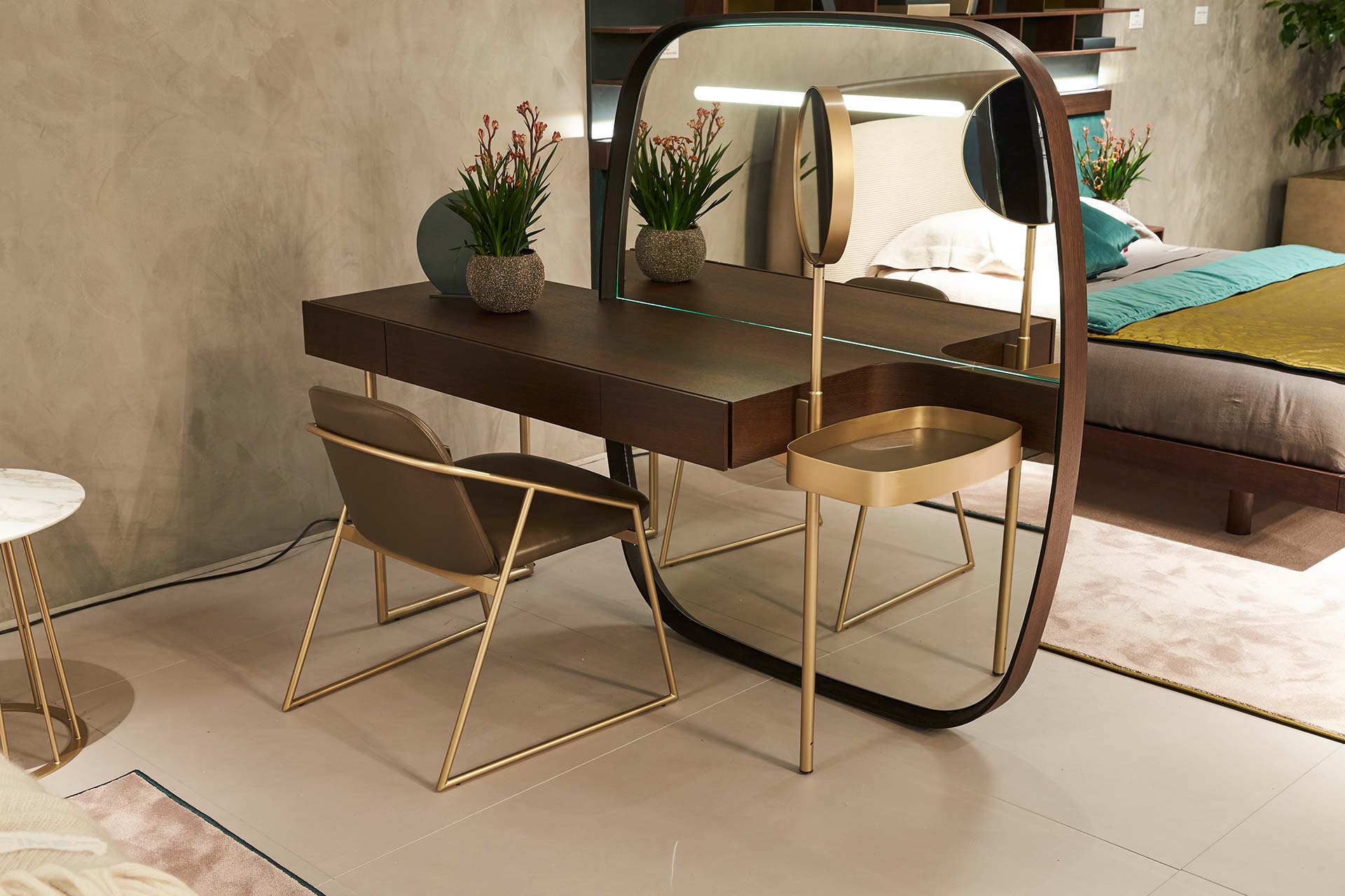 Coiffeuse de luxe design or Coiffeuse de luxe design or