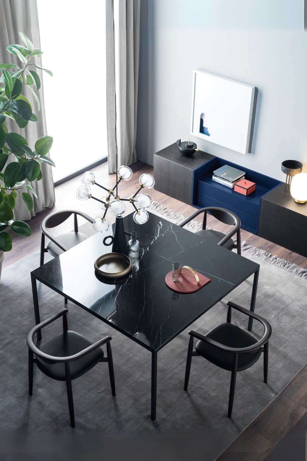 Ensemble table &agrave; manger noire et buffet lin&eacute;aire au design minimaliste