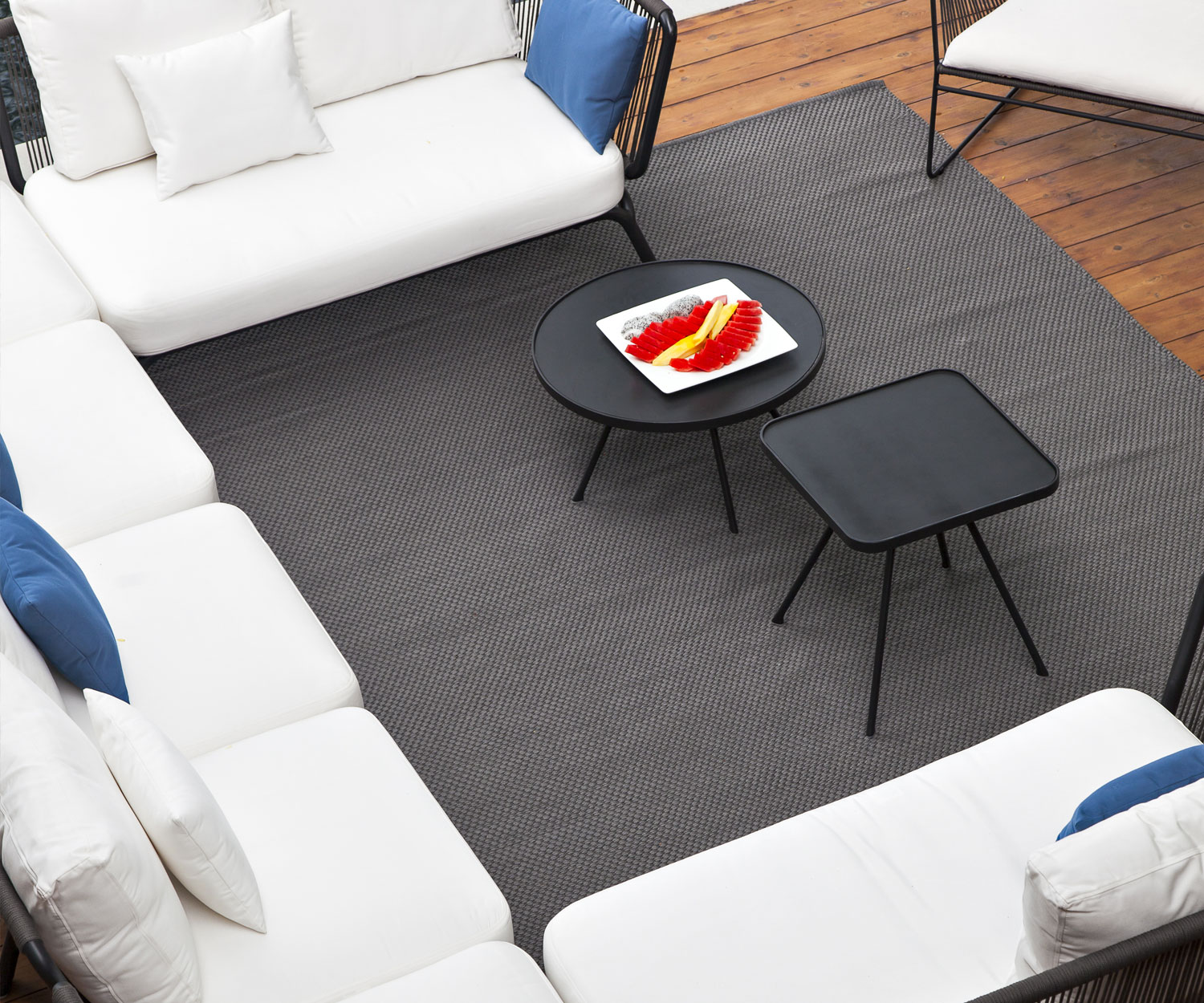 Oasiq Attol Aluminium Table d'appoint anthracite 45x45x49cm Oasiq Attol Aluminium Table d'appoint anthracite 45x45x49cm