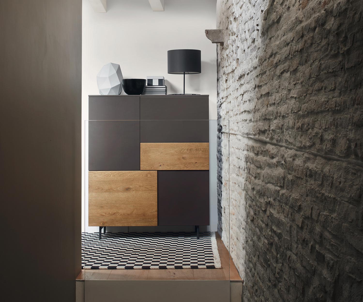 Exclusif Livitalia Design Highboard Incontro avec tiroirs et portes sans poignées Exclusif Livitalia Design Highboard Incontro avec tiroirs et portes sans poignées