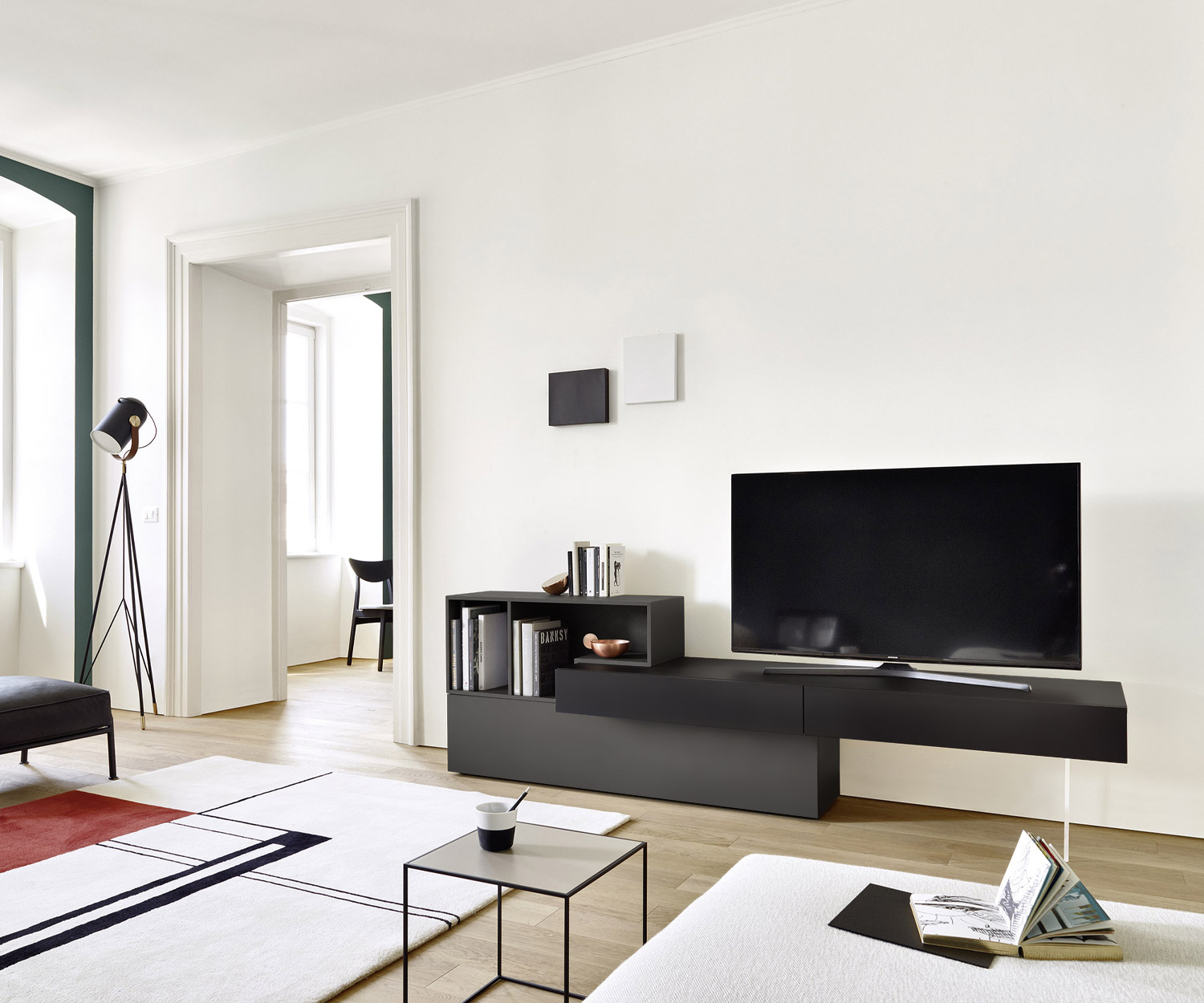 Meuble TV design moderne Livitalia C05 Éléments inférieurs gris et noir mat laqué Étagère ouverte Meuble TV design moderne Livitalia C05 Éléments inférieurs gris et noir mat laqué Étagère ouverte
