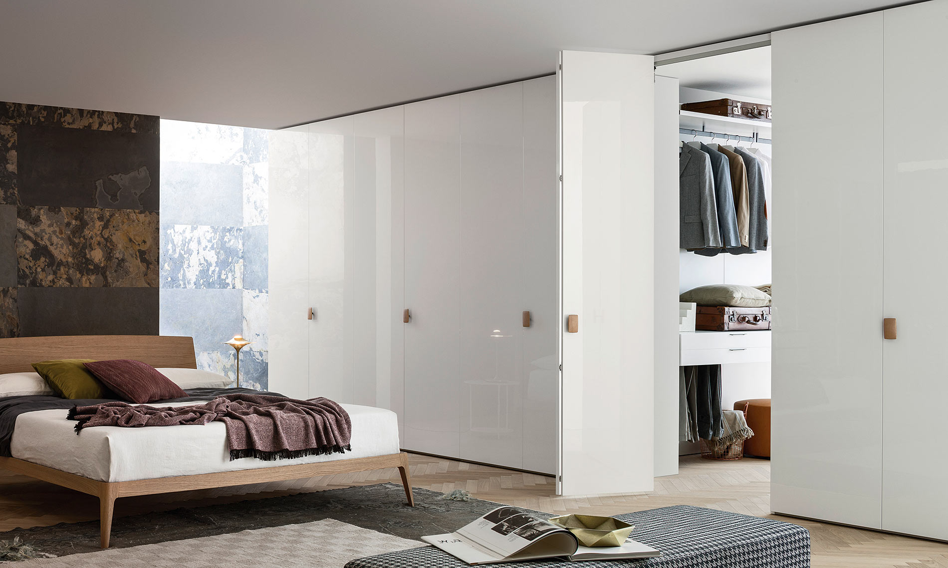 Armoire avec pièce de passage