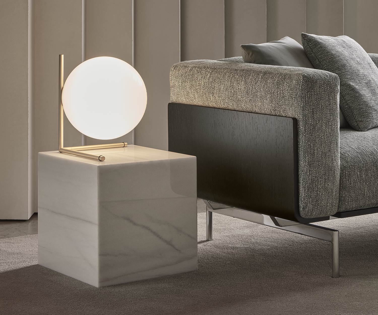 Exclusif Marelli Table d'appoint Thor à côté du canapé Carrara Marbre blanc Exclusif Marelli Table d'appoint Thor à côté du canapé Carrara Marbre blanc