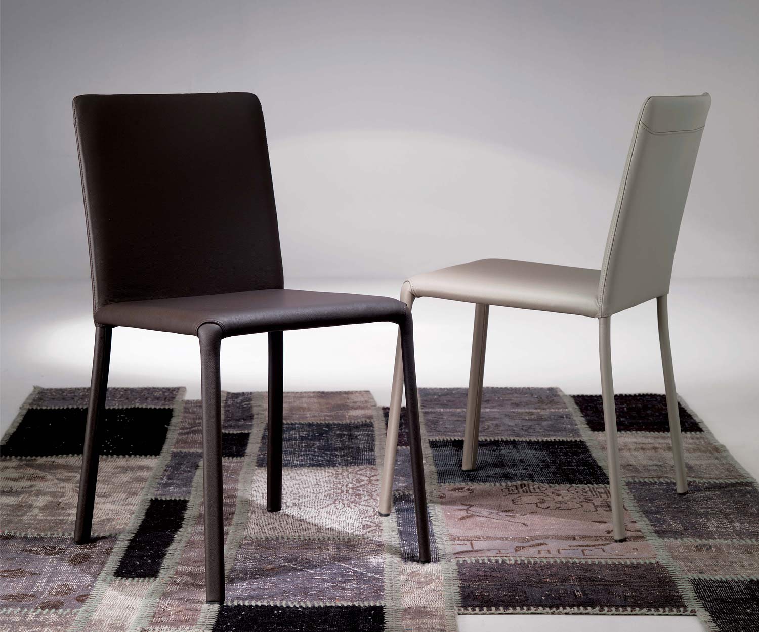 Haute qualité Ozzio Chaise design Lunette Cuir Noir Blanc Haute qualité Ozzio Chaise design Lunette Cuir Noir Blanc