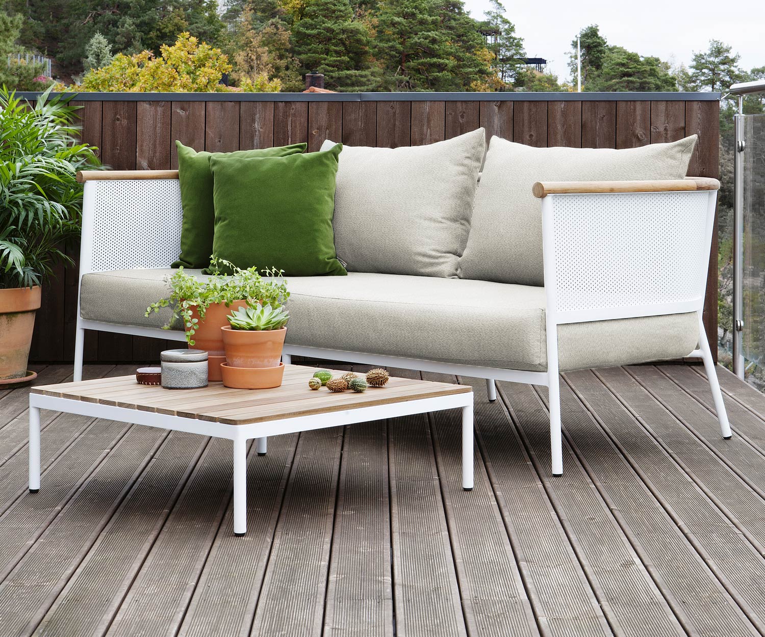 Canapé de jardin design 2 places de la collection Oasiq Canapé de jardin design 2 places de la collection Oasiq