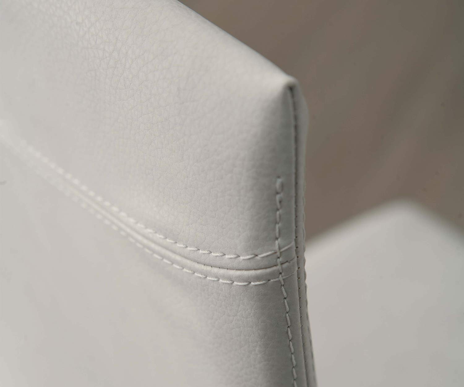 Ozzio Chaise en cuir Blitz blanc Ozzio Chaise en cuir Blitz blanc