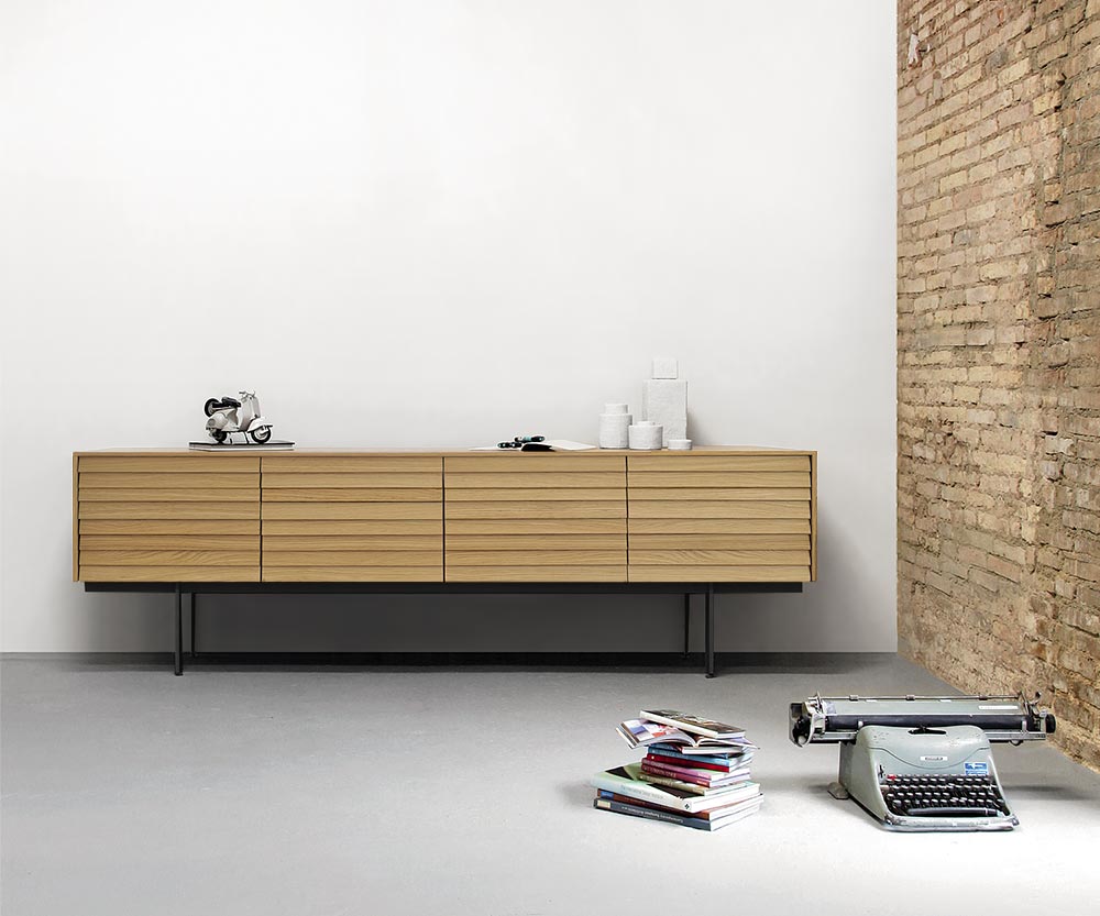 Punt Sussex Sideboard avec pieds B235 Super Matt Chêne Punt Sussex Sideboard avec pieds B235 Super Matt Chêne