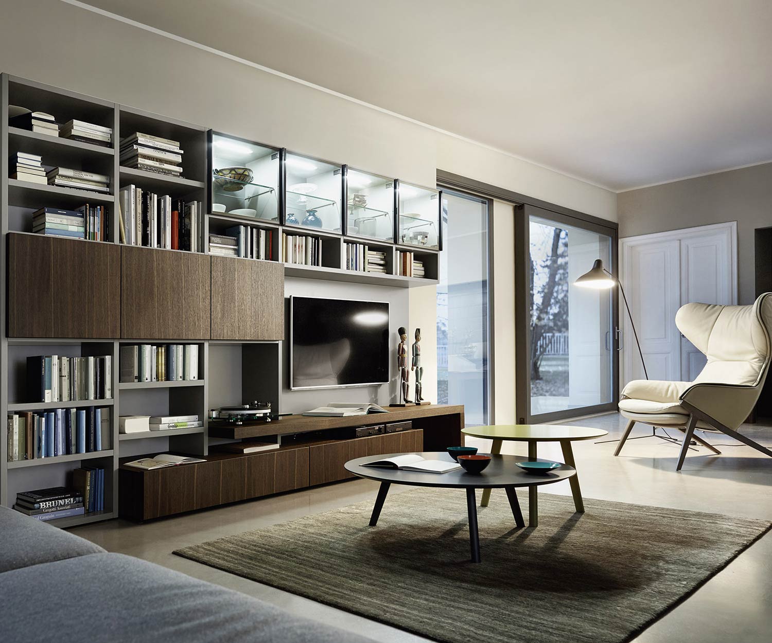 Table basse ronde design Trio de haute qualité avec 3 pieds Table basse ronde design Trio de haute qualité avec 3 pieds