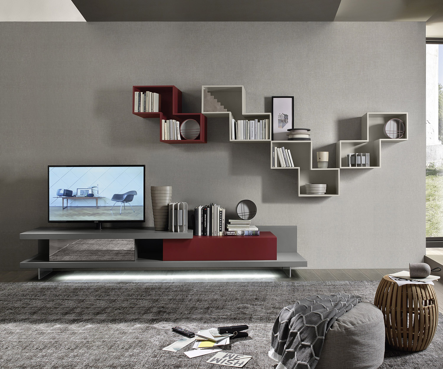 Module d'étagère design Tetris comme grande étagère murale au-dessus d'un lowboard design Module d'étagère design Tetris comme grande étagère murale au-dessus d'un lowboard design