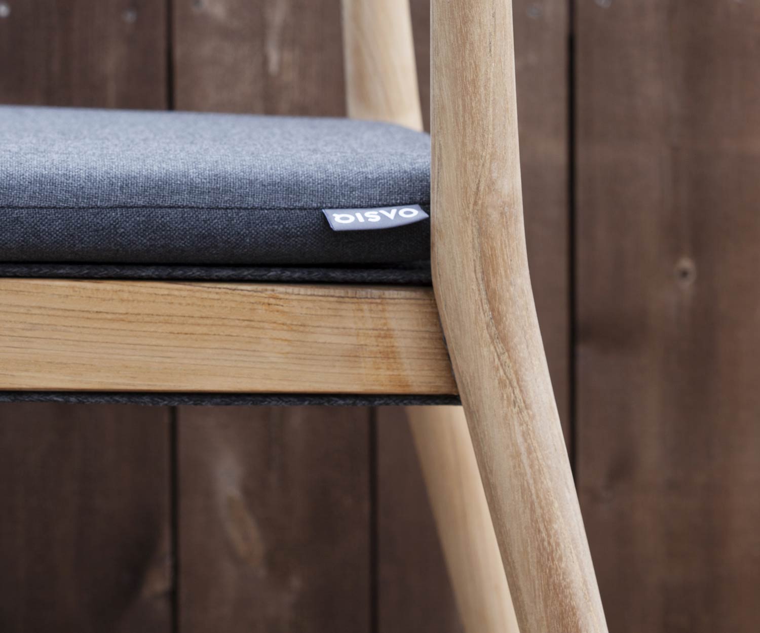 Oasiq Chaise de balcon design Copenhagen avec assise rembourrée gris foncé Oasiq Chaise de balcon design Copenhagen avec assise rembourrée gris foncé