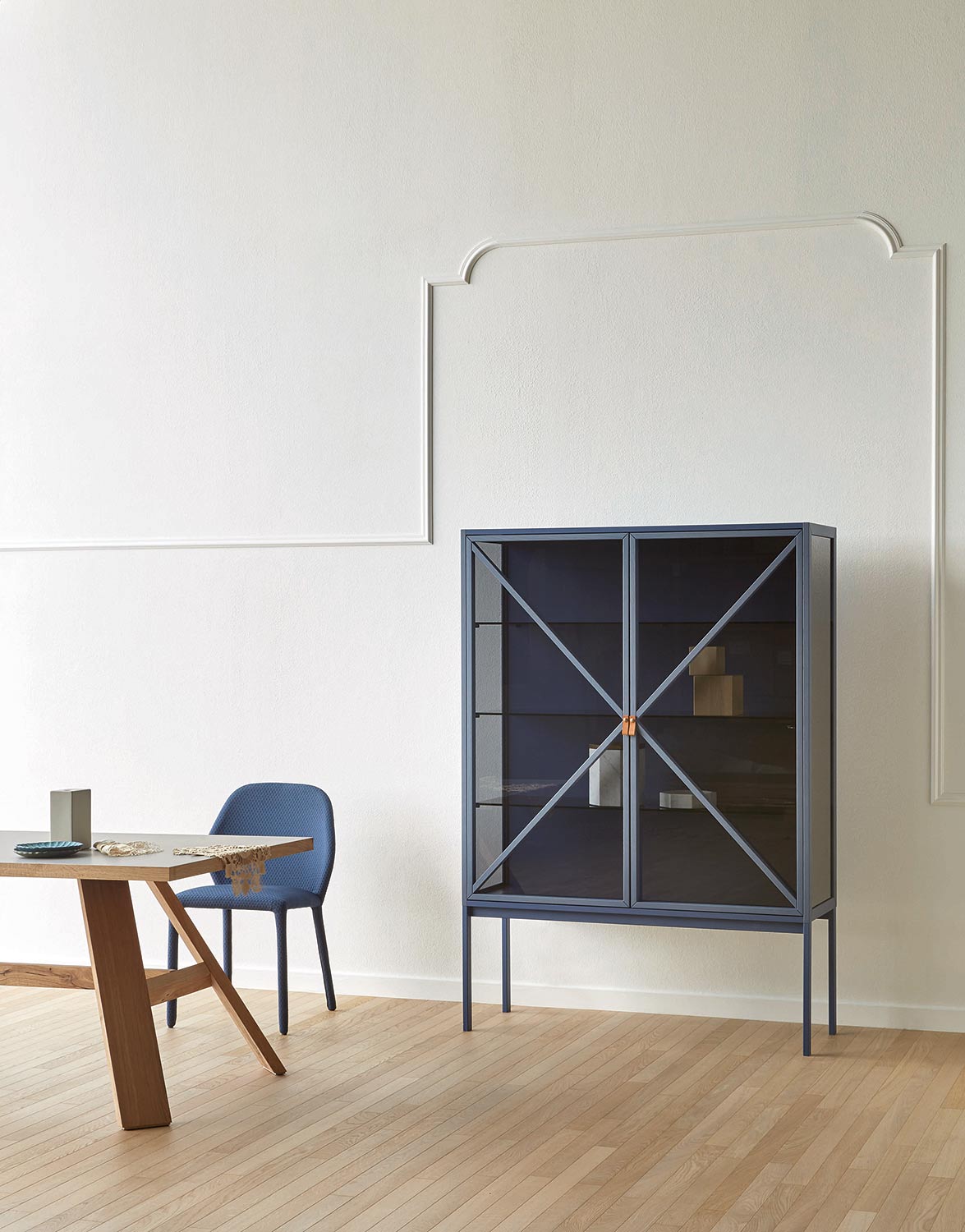 Vitrine en verre design Miniforms Kramer