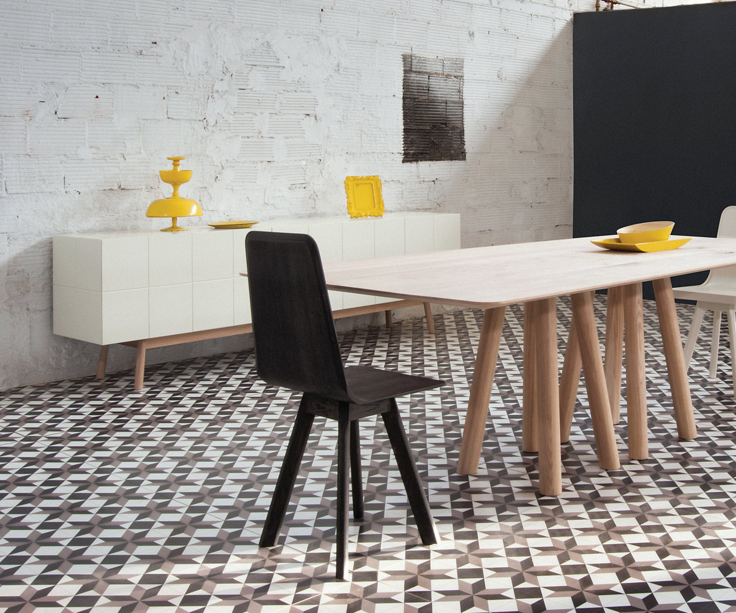 Moderne al2 Design Sideboard en blanc dans la salle à manger avec table à manger mos i ko Moderne al2 Design Sideboard en blanc dans la salle à manger avec table à manger mos i ko