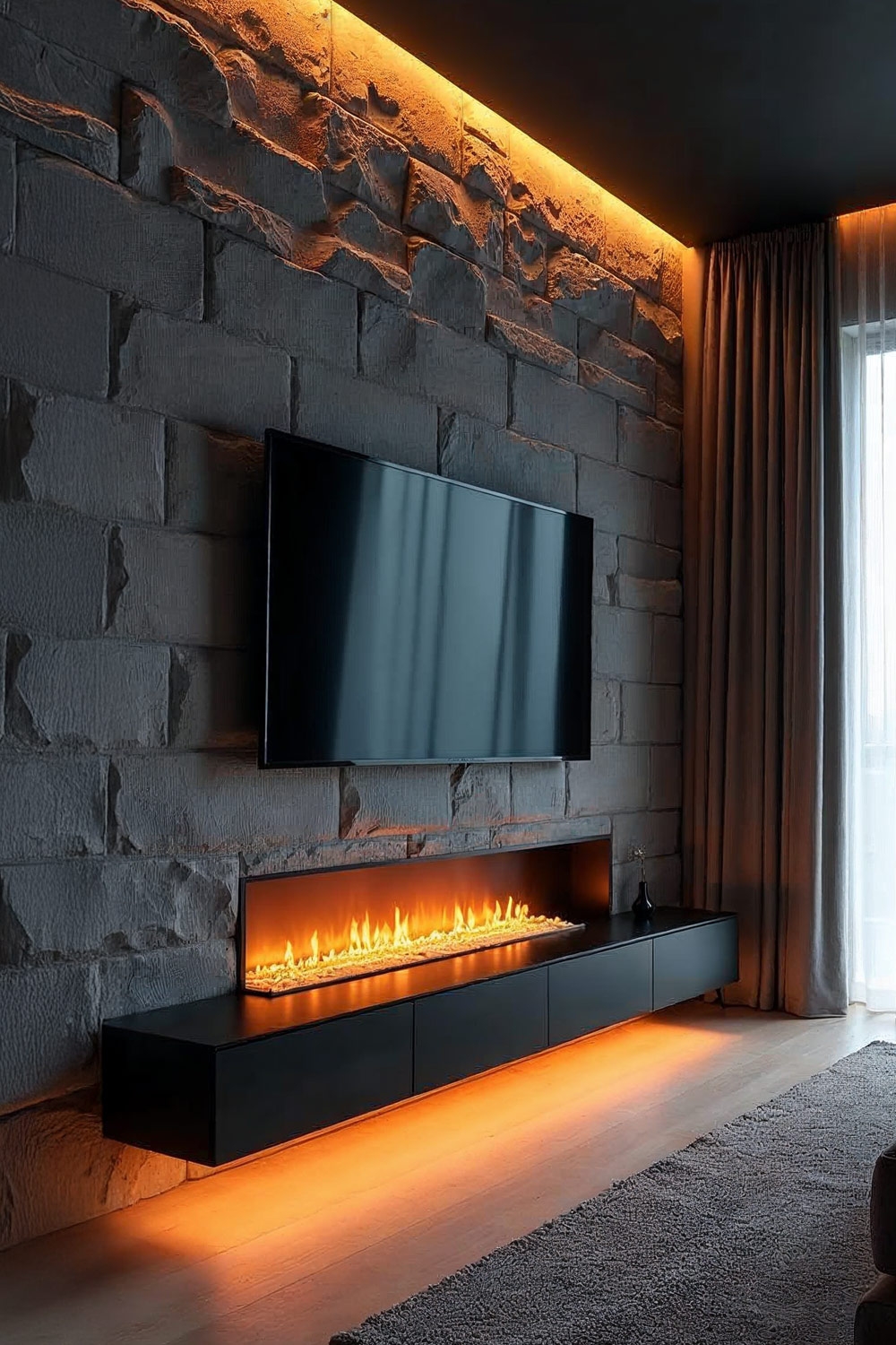 meuble TV bas noir avec éclairage indirect et cheminée électrique