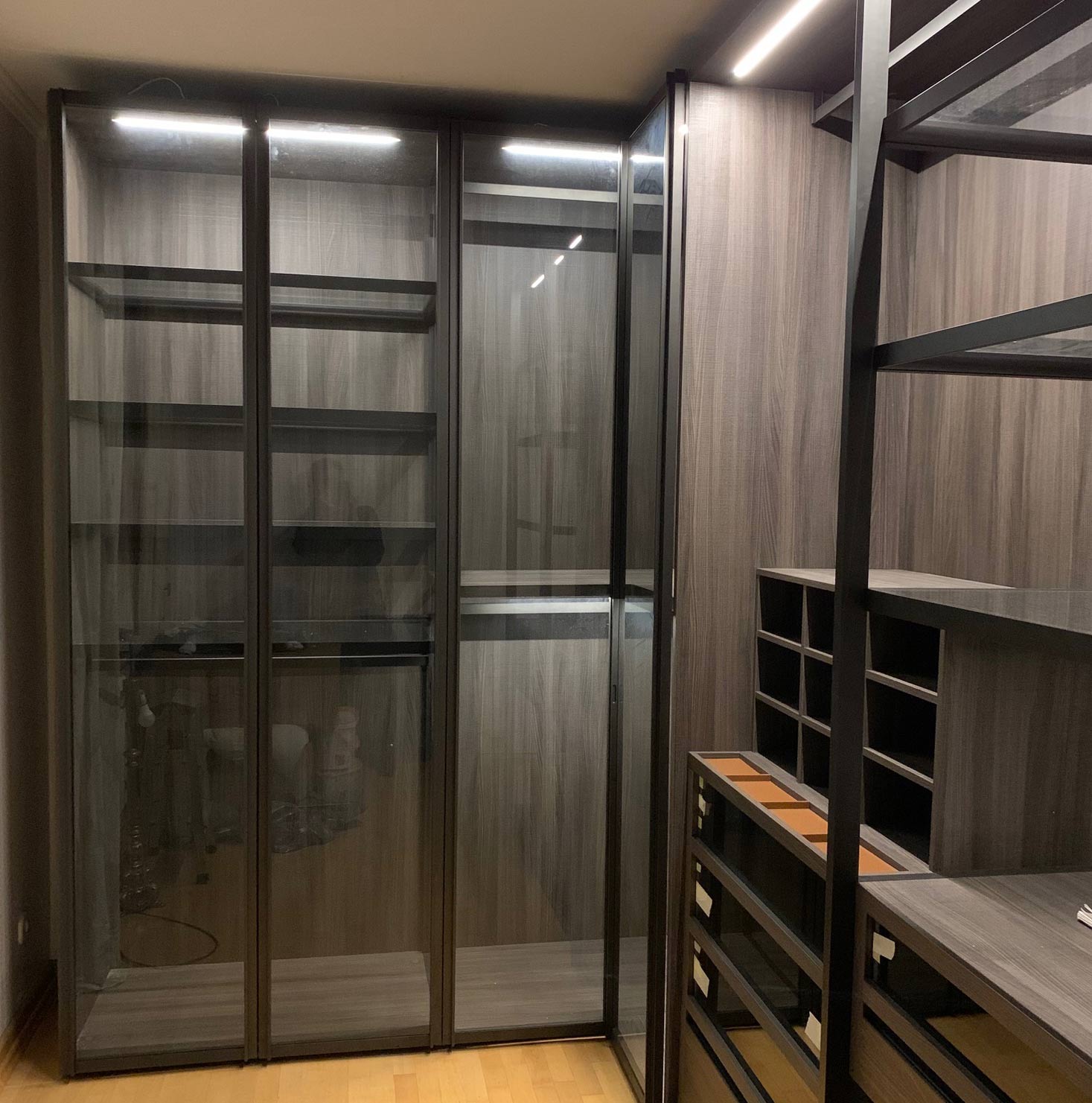 Bellavista-Eckschrank-Ankleidezimmer-Kundenfoto Bellavista-Eckschrank-Ankleidezimmer-Kundenfoto