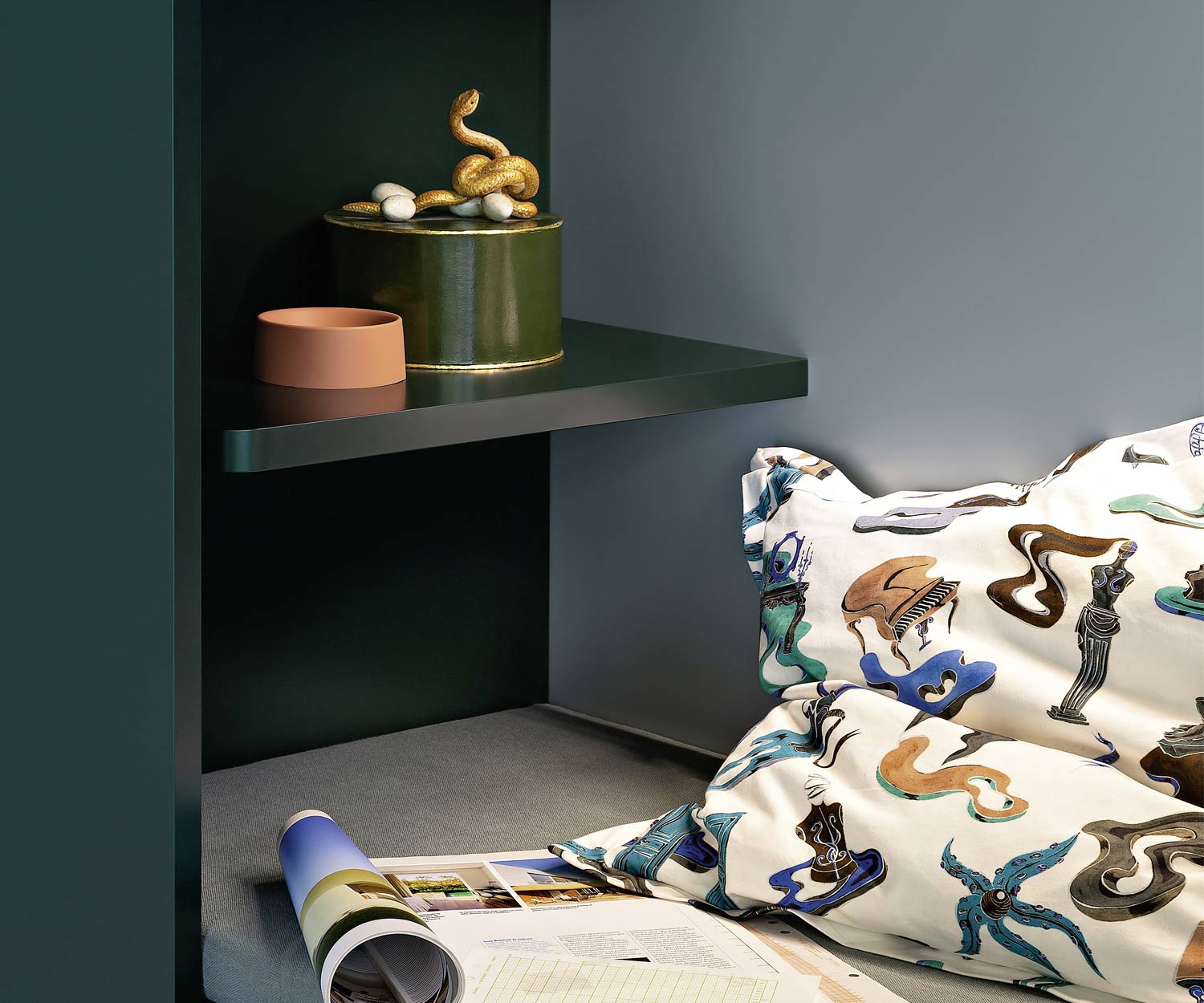 Niche avec étagère dans l'armoire design de l'entrée Gola Niche avec étagère dans l'armoire design de l'entrée Gola