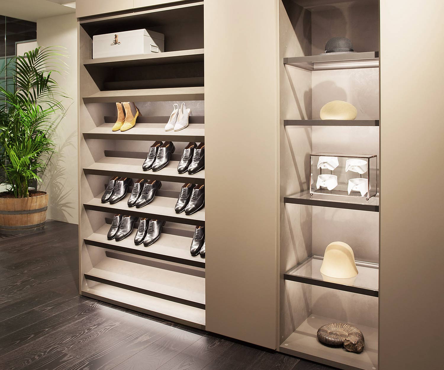 Livitalia Armoire à chaussures design intégrée pour l'entrée Livitalia Armoire à chaussures design intégrée pour l'entrée